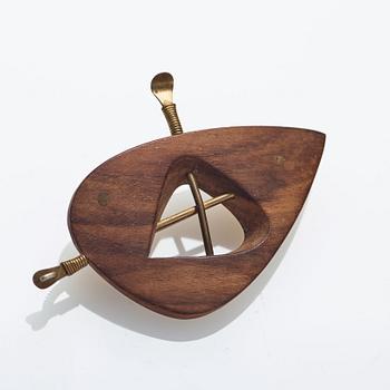 Vivianna Torun Bülow-Hübe, a wooden and brass brooch, executed in her own workshop, Stockholm ca 1948-52.