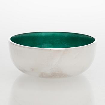 A. Tillander, skål, sterlingsilver och emalj, Åbo 2005.