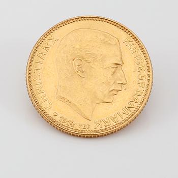 GULDMYNT, 20 kroner, Christian X, Danmark. Vikt ca 9 gram.