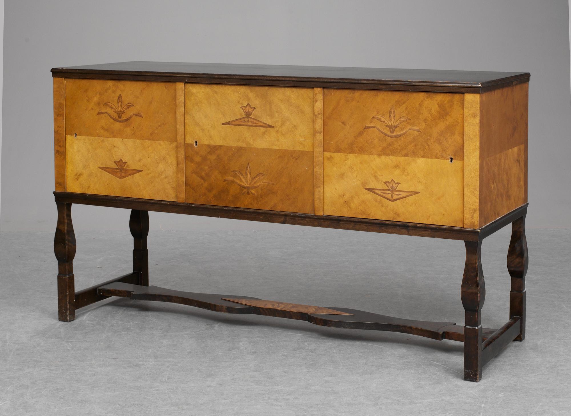 CARL MALMSTEN, sideboard, "Haga", Nordiska Kompaniet ca 1928.