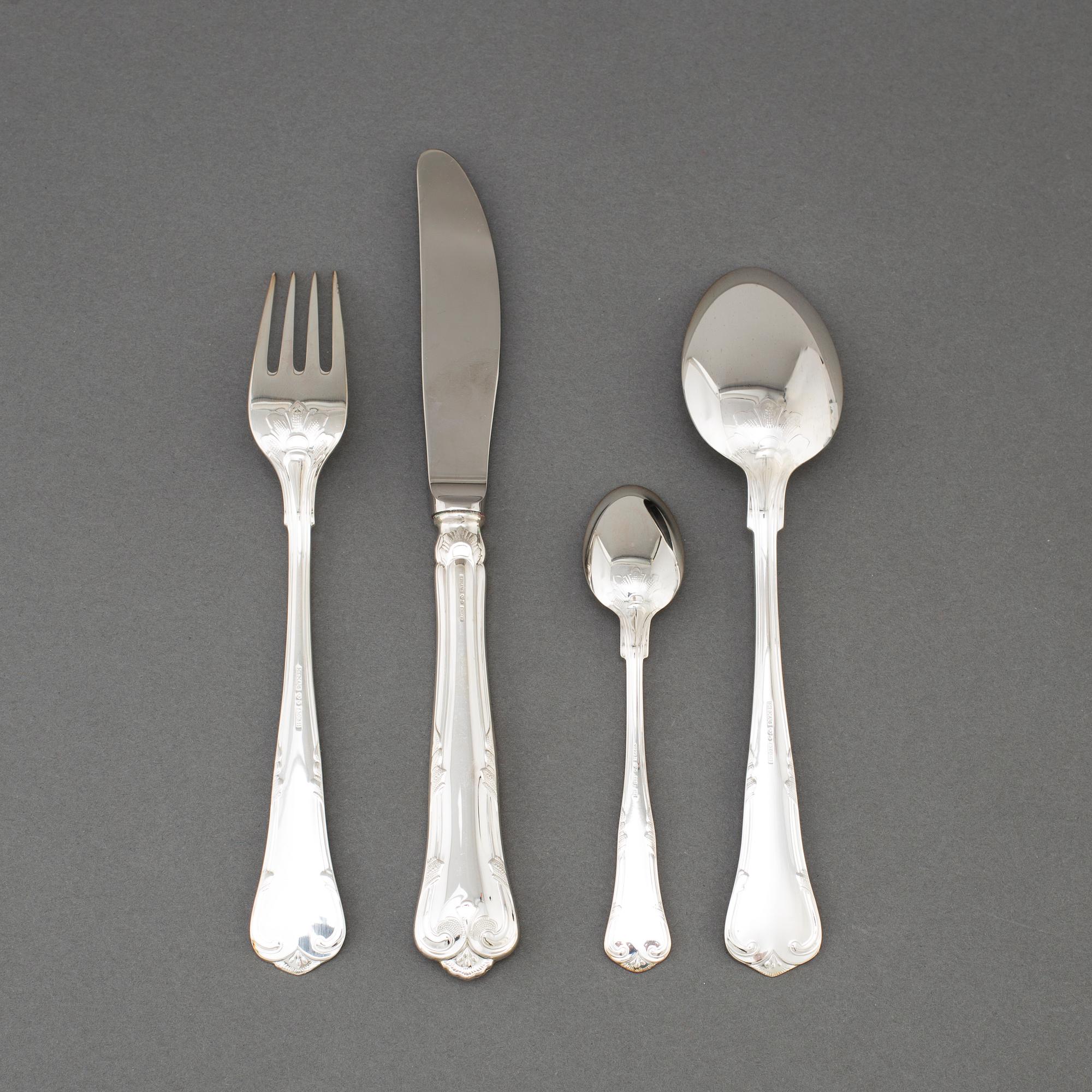 BESTICKSERVIS, silver, 35 delar, modell Herrgård, bland annat MEMA, 1990-tal.