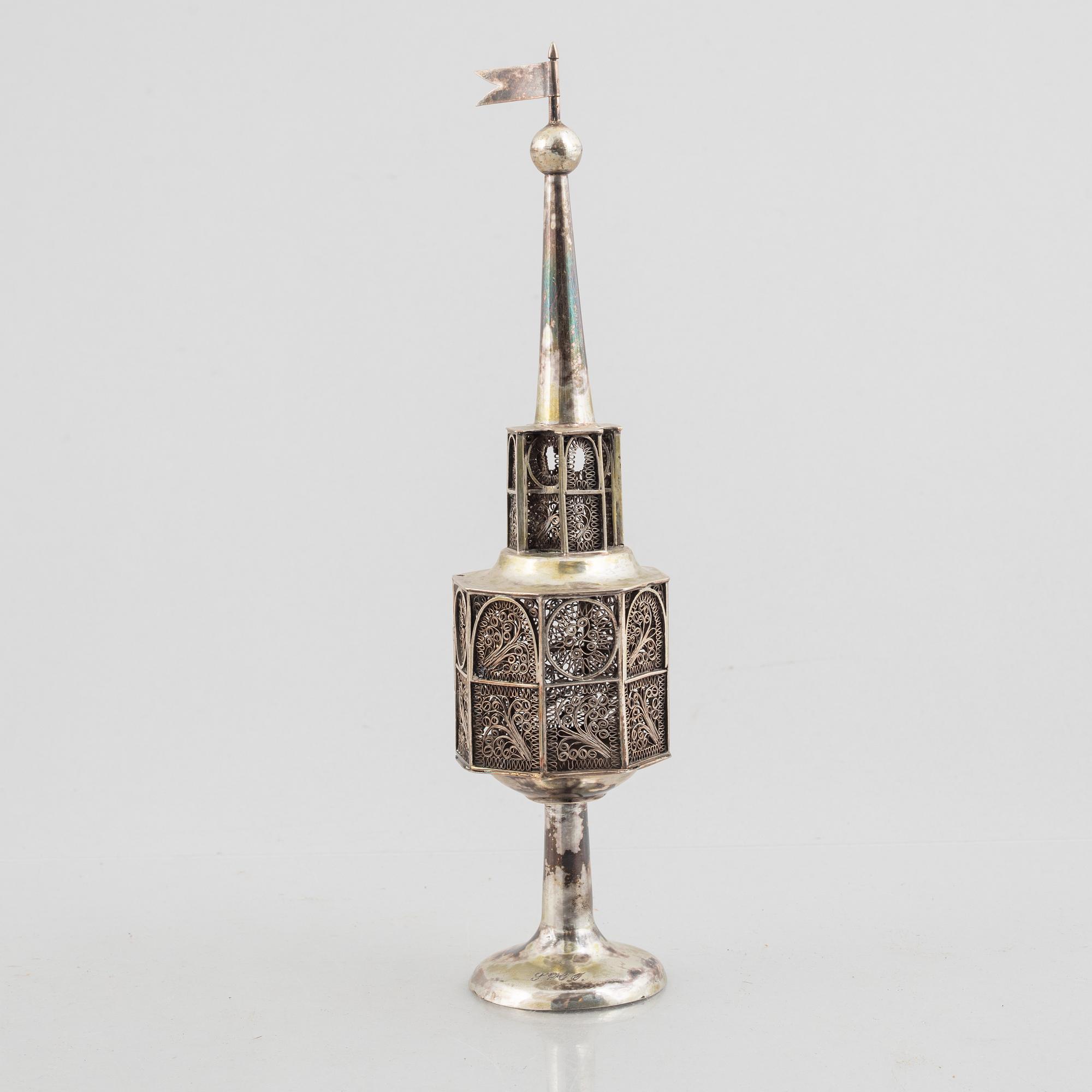 Besamim / spice tower, silver, Judaica, Berlin, first half of the 19th Century.