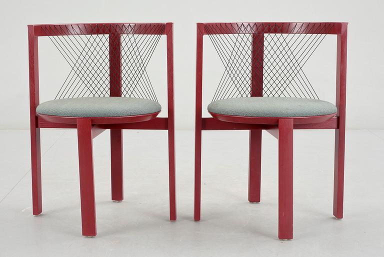 STOLAR, ett par, "String Chair", Niels Jörgen Haugesen, Danmark, 1970-tal.