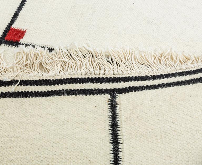 MATTA, slätvävd, "Vertigo" Vibeke Klint, Linie Design. Danmark. Ca 195 x 140 cm.