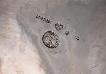 SOKERILIPAS, hopeaa. Gustaf Folcker Tukholma 1833. Paino 682 g.