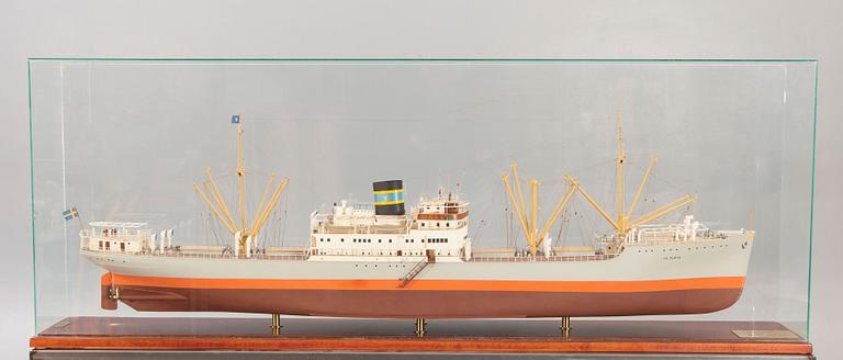A ship model, M/S La Plata, launched 1943.