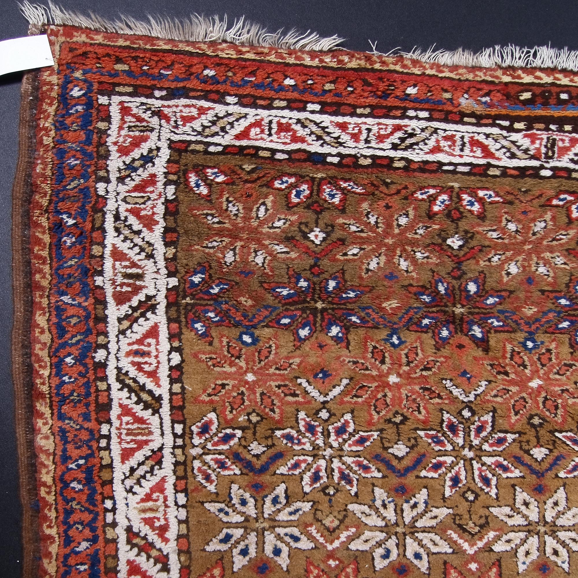 GALLERIMATTA, orientalisk. Ca 300 x 110.