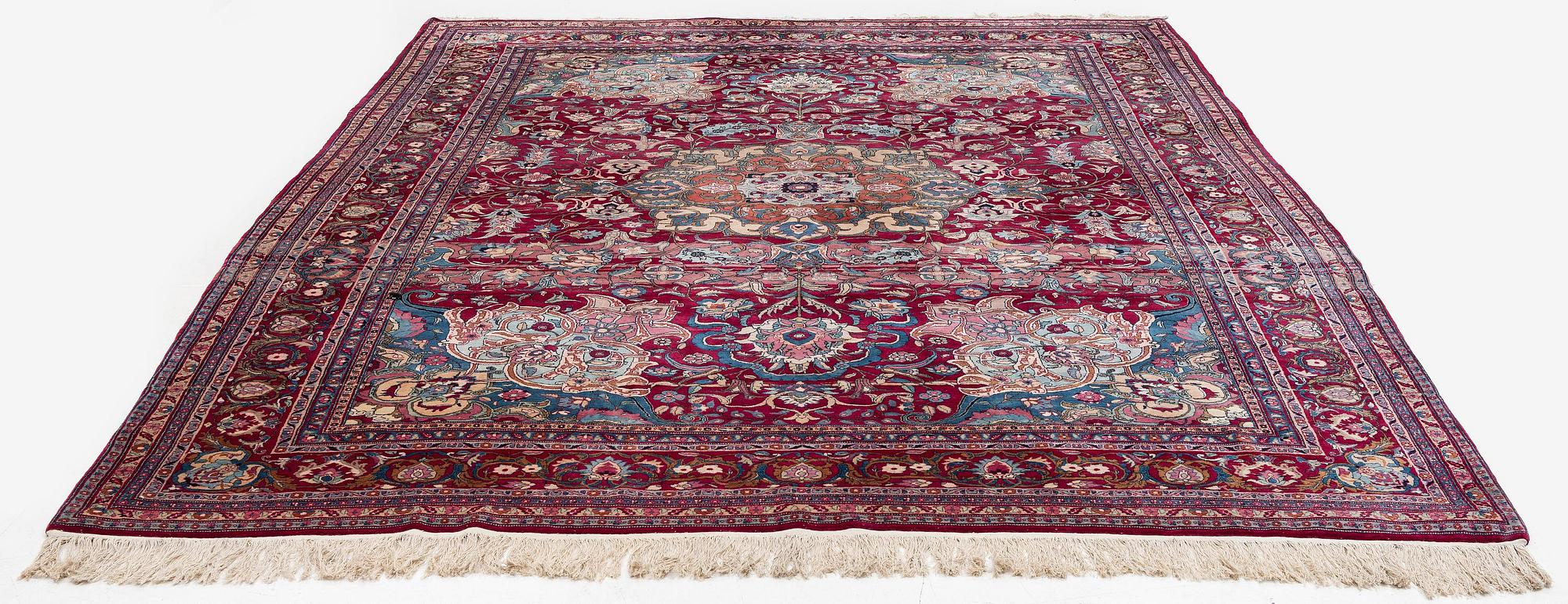 Matta, antik Teheran, norra Persien, ca 363 x 268 cm.
