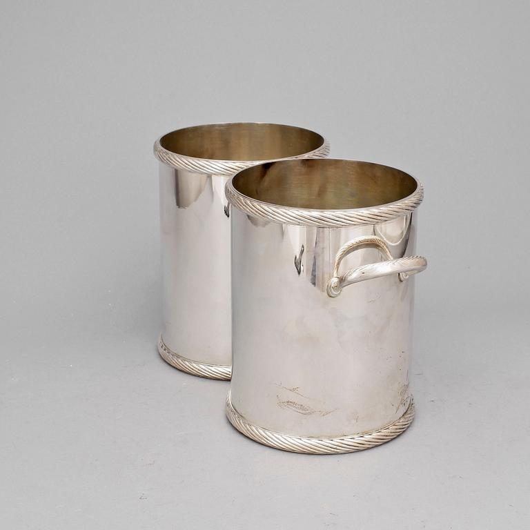 VINKYLARE, dubbel, nysilver. 1900-talets andra hälft.