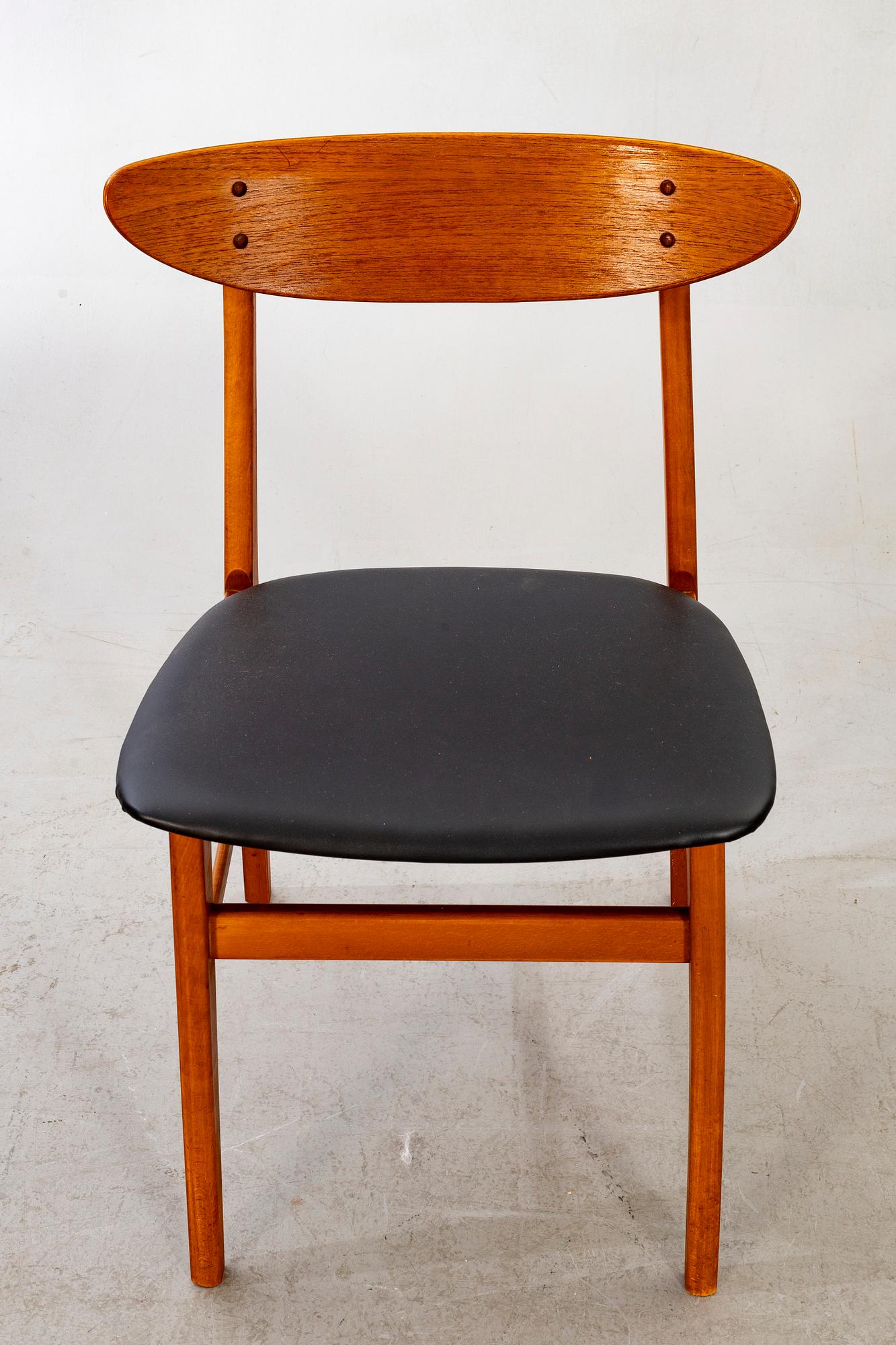 ガラコ FARSTUP Denmark Chair 2 Vintage Danish Modern Dining Chairs by Farstrup - AptDeco
