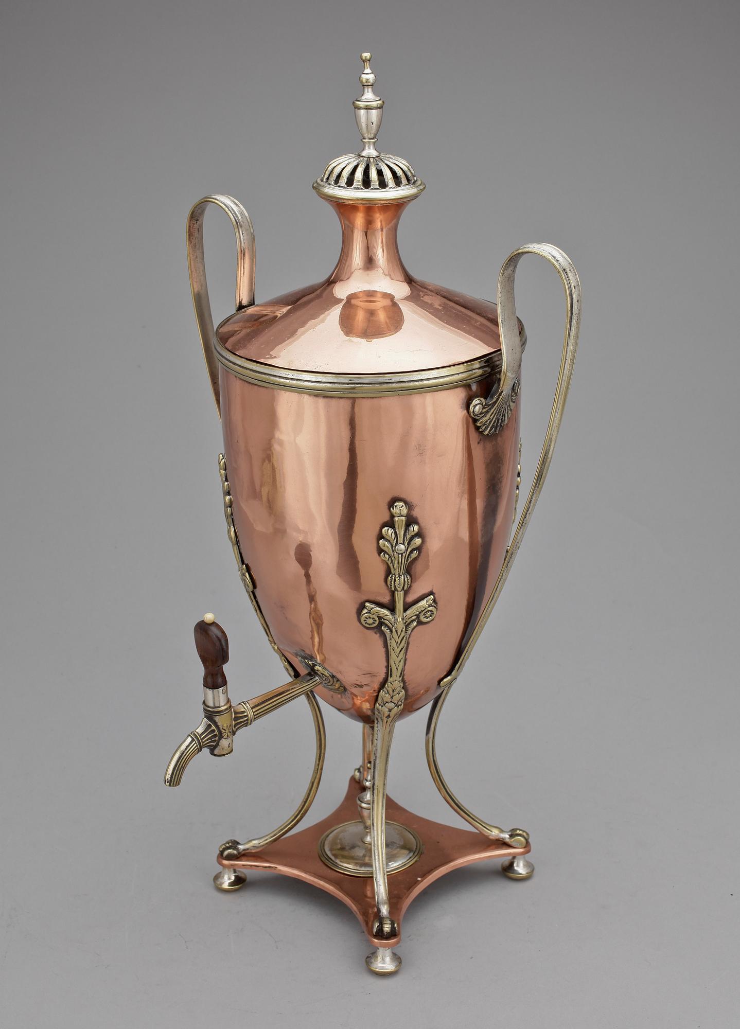 SAMOVAR, koppar och nysilver troligen Ryssland sekelskiftet 1900.