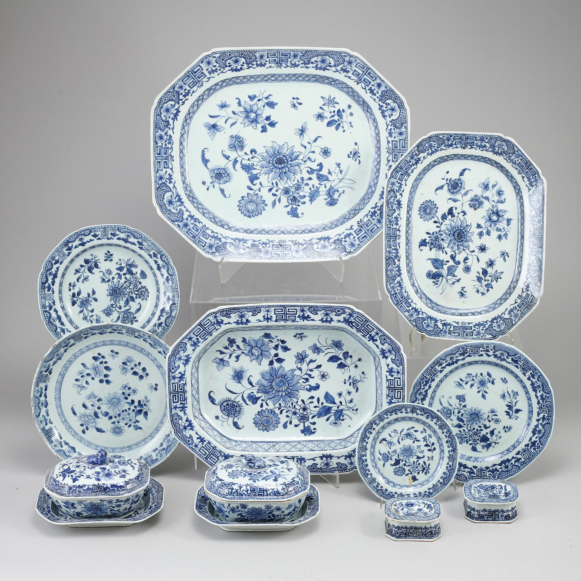 A blue and white dinner service, Qing dynasty, Qianlong (1736-95). (58 pieces).