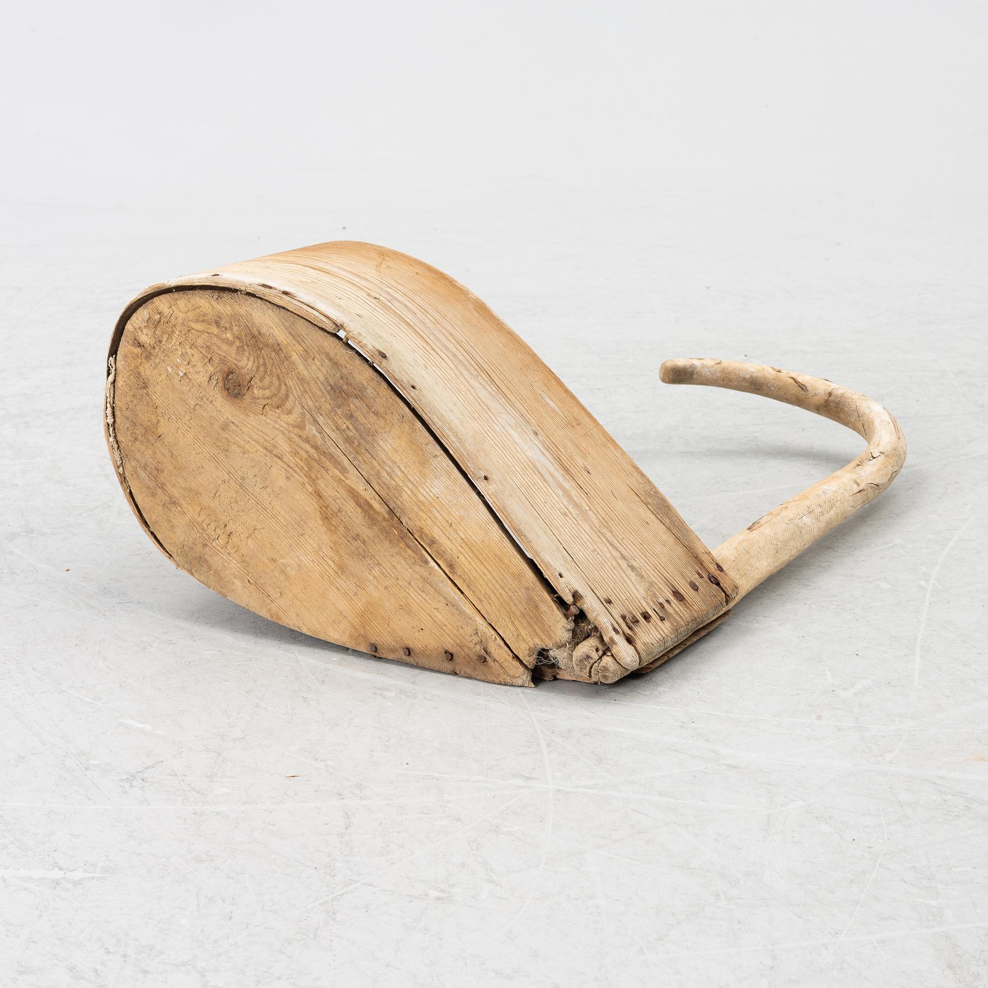 Crate, folk art, Jämtland, 19th century.