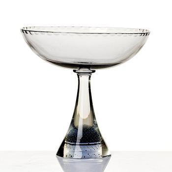 Sven Palmqvist, fyra delar, glas, Kraka, Orrefors 1940-50-tal, nr 34, 170, 359 samt en osignerad.