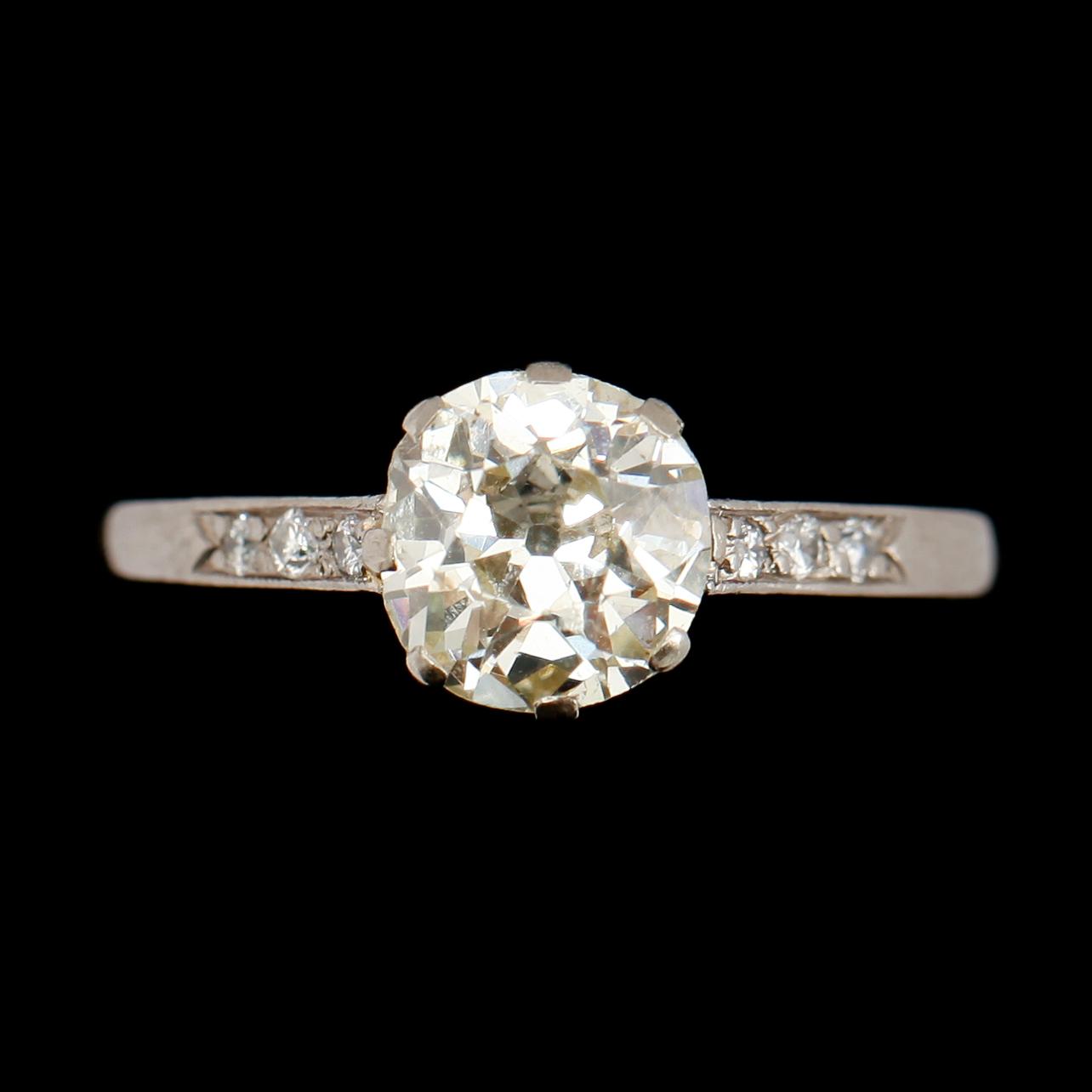 RING, 18 k vitguld, med solitär diamant 1.80 ct.