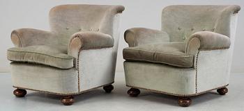 FÅTÖLJER, ett par, 1940-tal.