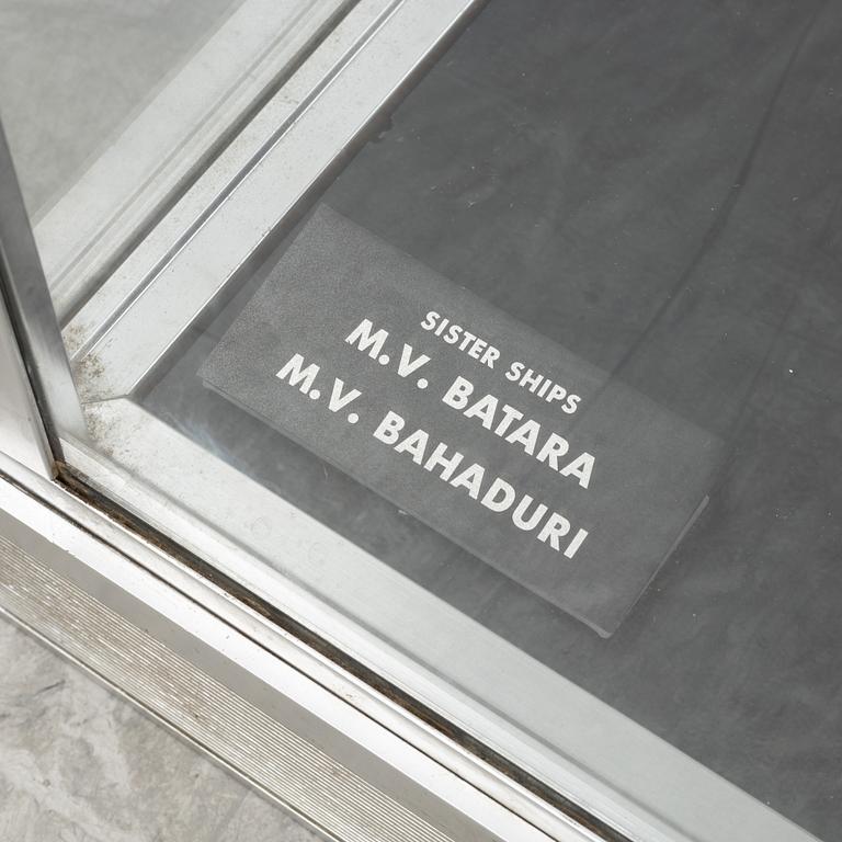 Fartygsmodell, redarmodell av M.V. "Bagur", byggd av Narasaki Shipbuilding Company.