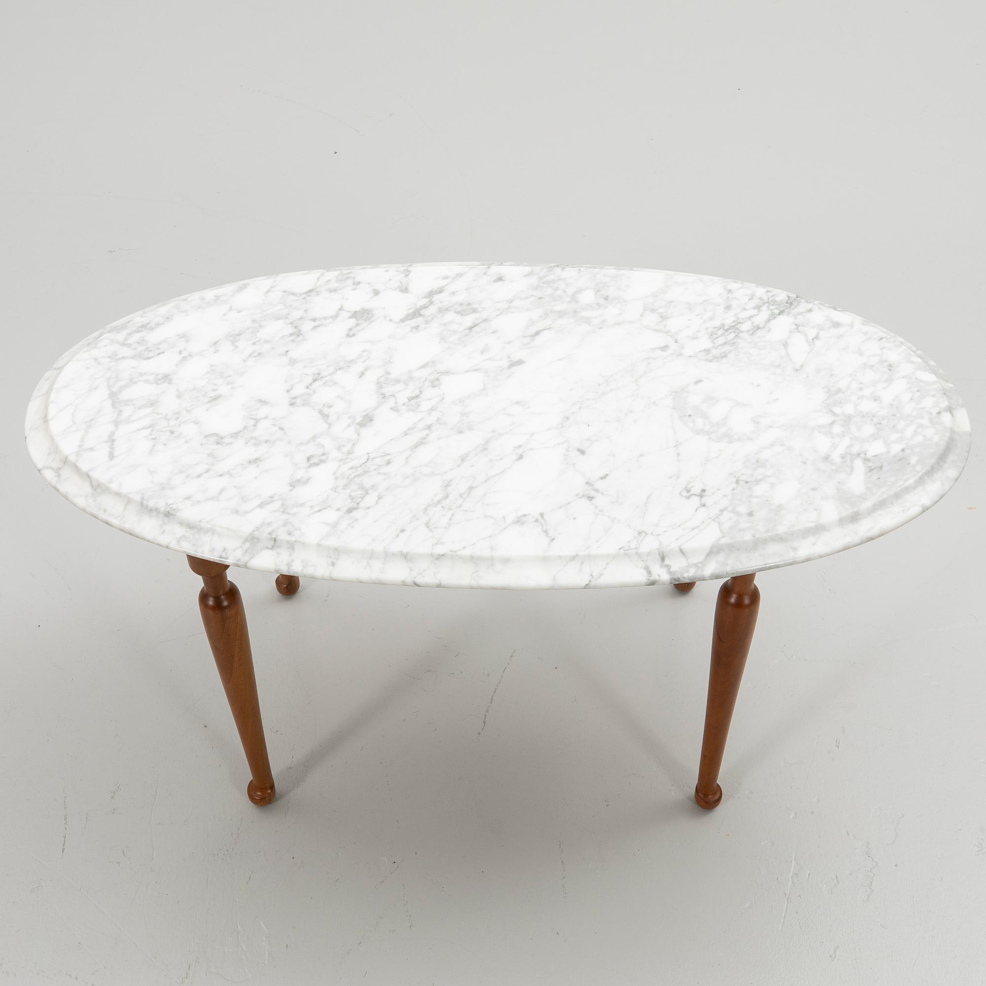 Josef Frank, sidobord, modell 1112, Firma Svenskt Tenn.