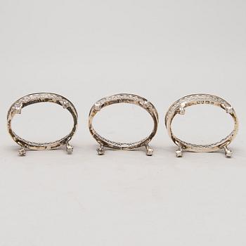 Three salt cellars in sterling silver, mark of Robert Hennell I, London 1773.