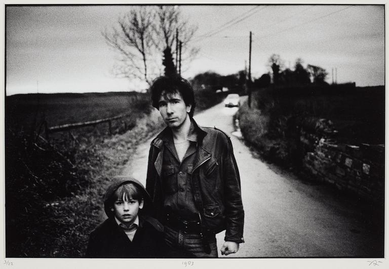 Anton Corbijn, "22:U2", 1982-2003.