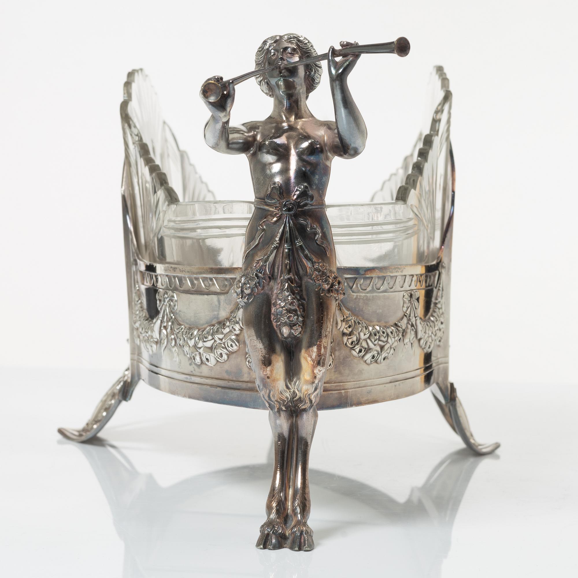 Jardinière, Art Nouveau, Württembergische Metallwarenfabrik (WMF) early 20th century.