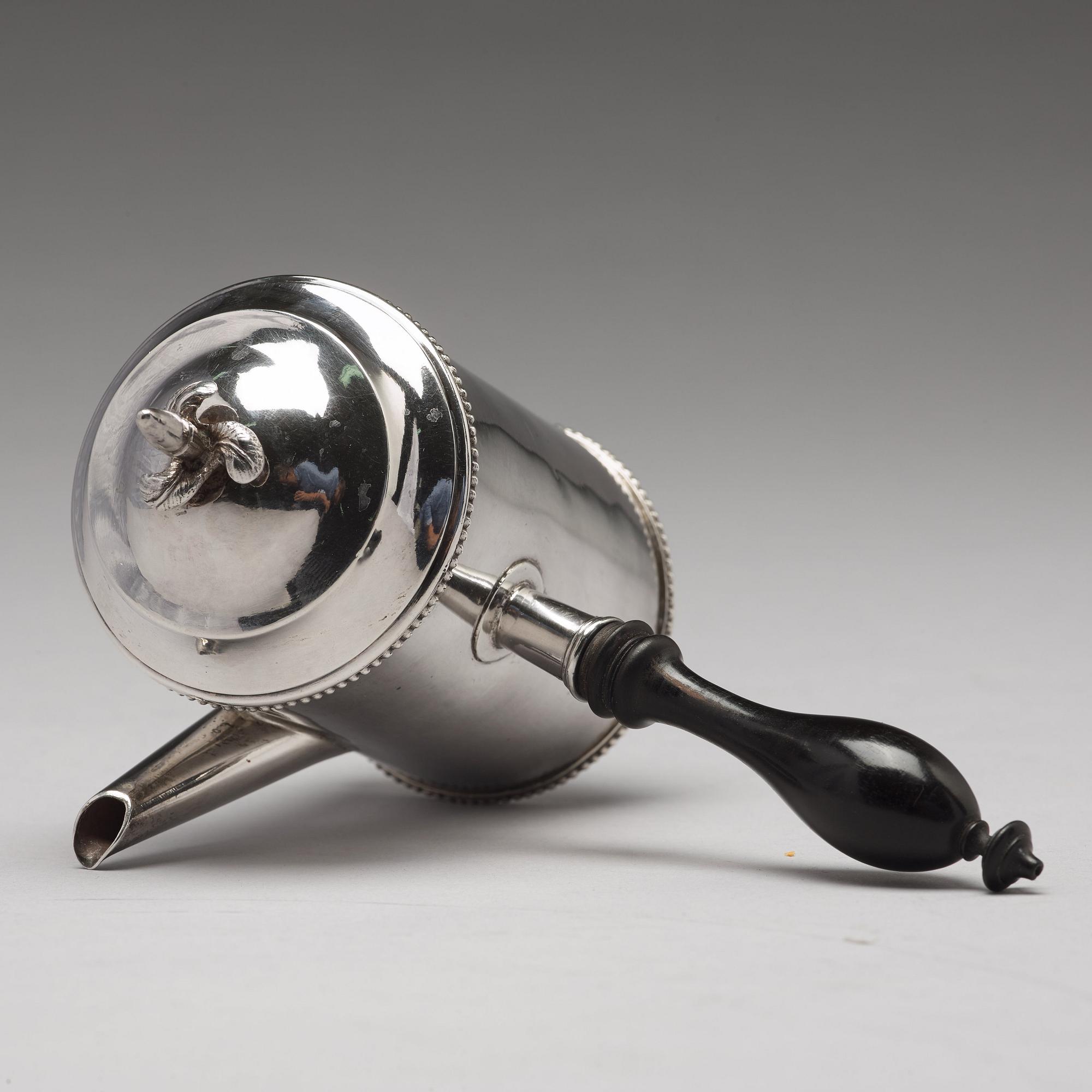 Erik Holmberg, mockakanna / mjölkkanna, silver, Lund 1795. Gustaviansk.