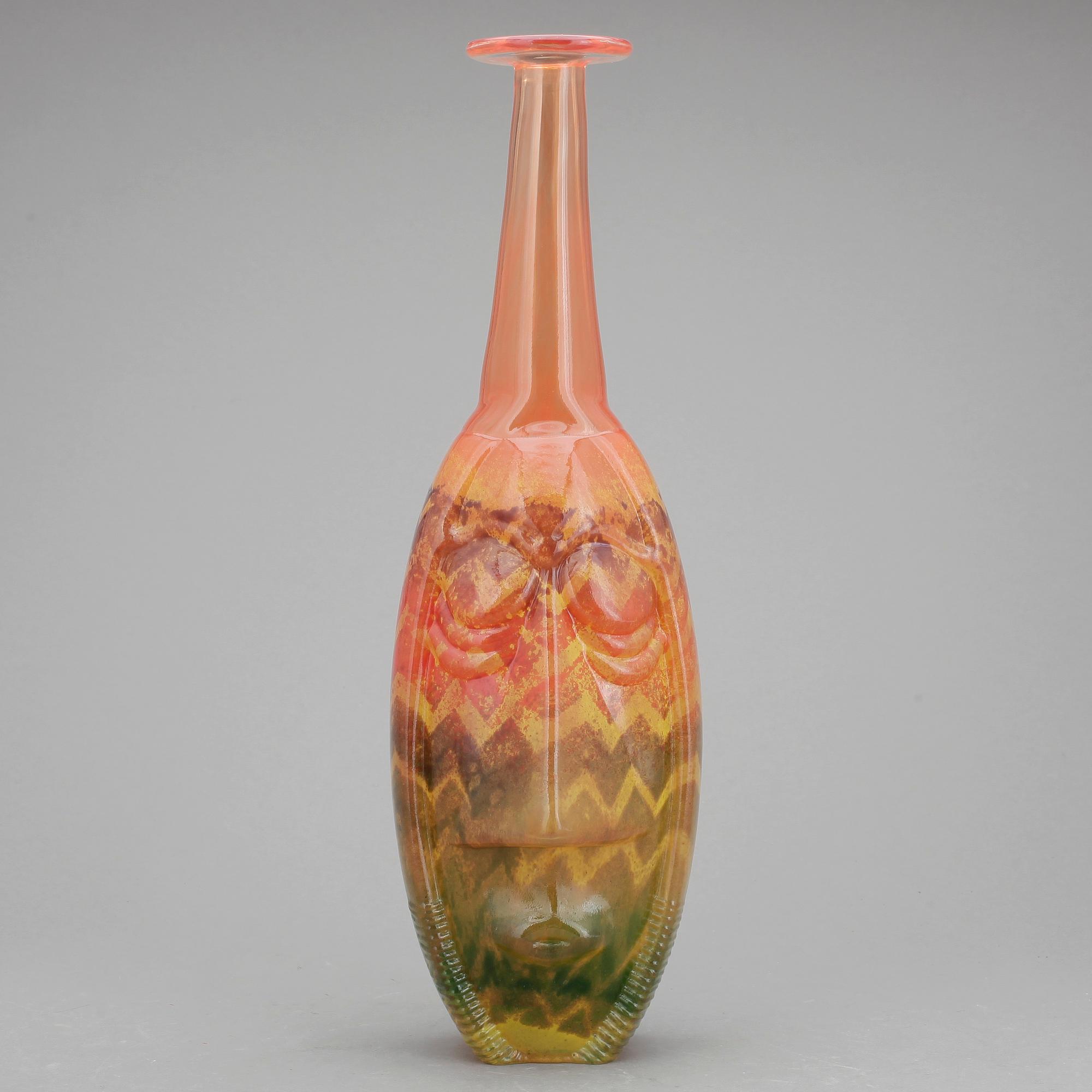 VAS, glas, Kjell Engman, Kosta Boda, signerad.