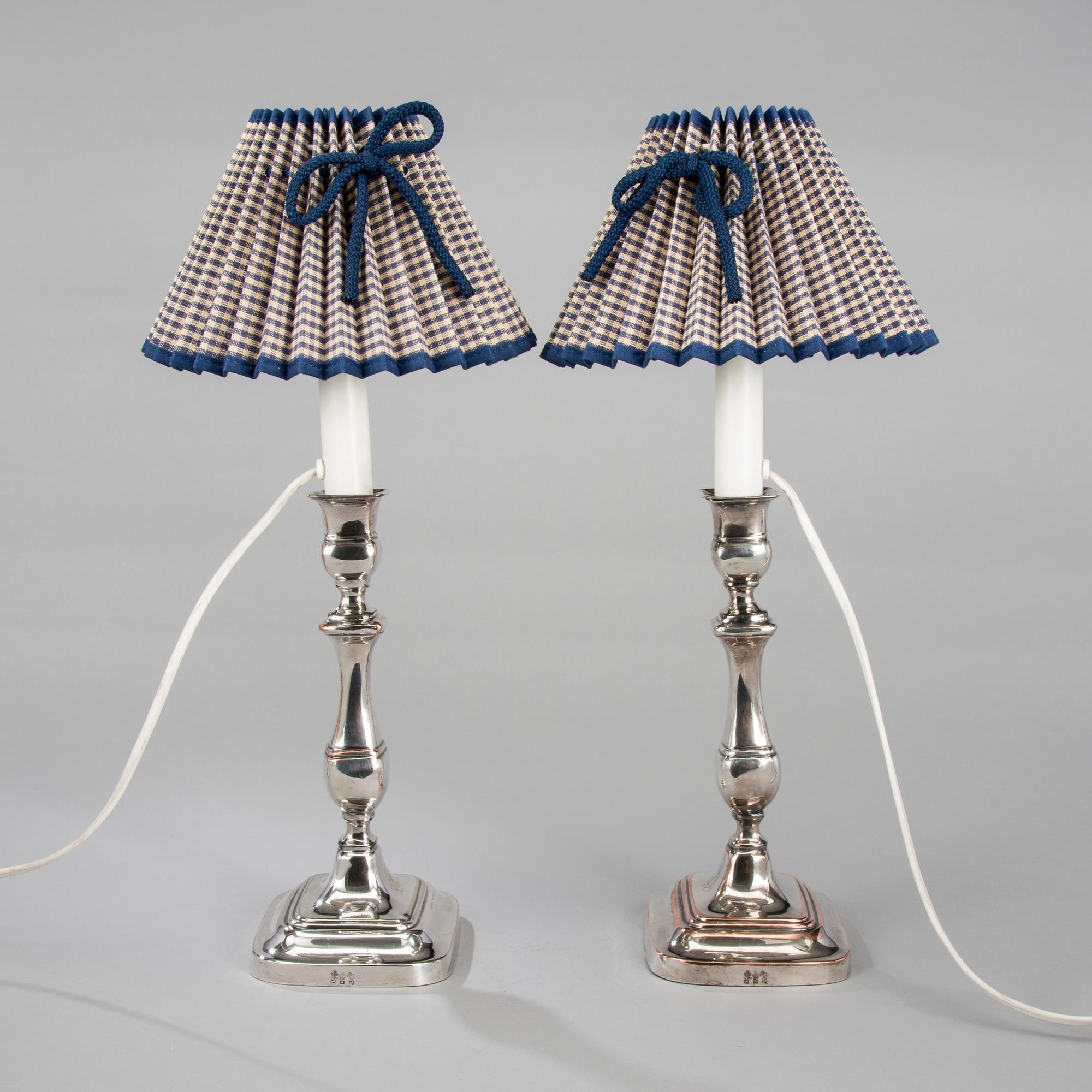 BORDSLAMPOR, ETT PAR, 1800/1900-tal.
