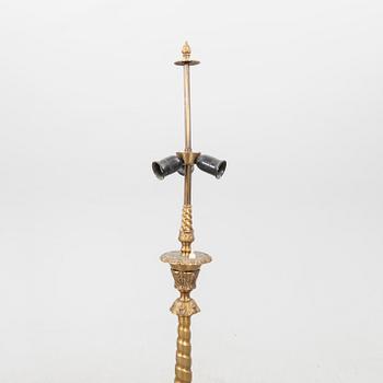 A mid 20th century floorlamp.