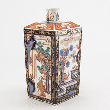 A Japanese Meiji porcelain bottle.