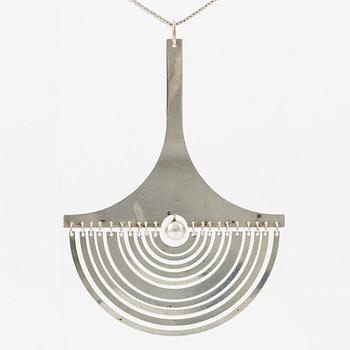 Tapio Wirkkala, Pendant "Crescent moon", sterling silver, NW Finland 1973.