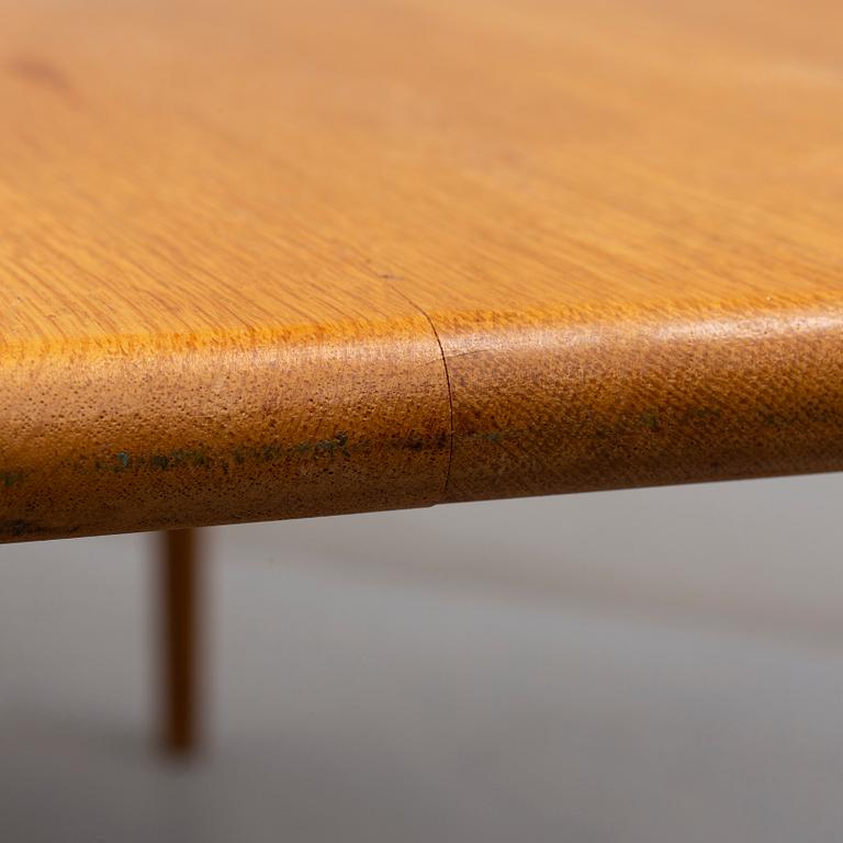 HANS J. WEGNER, a table, model "CH327", Andreas Tuck, Denmark, from the latter half of the 20th century.