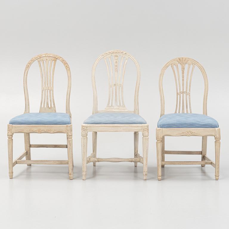 Stolar, sex stycken, två av Carl Johan Wadström  (mästare i Stockholm 1788-1816), samt fyra snarlika, Gustavianska.