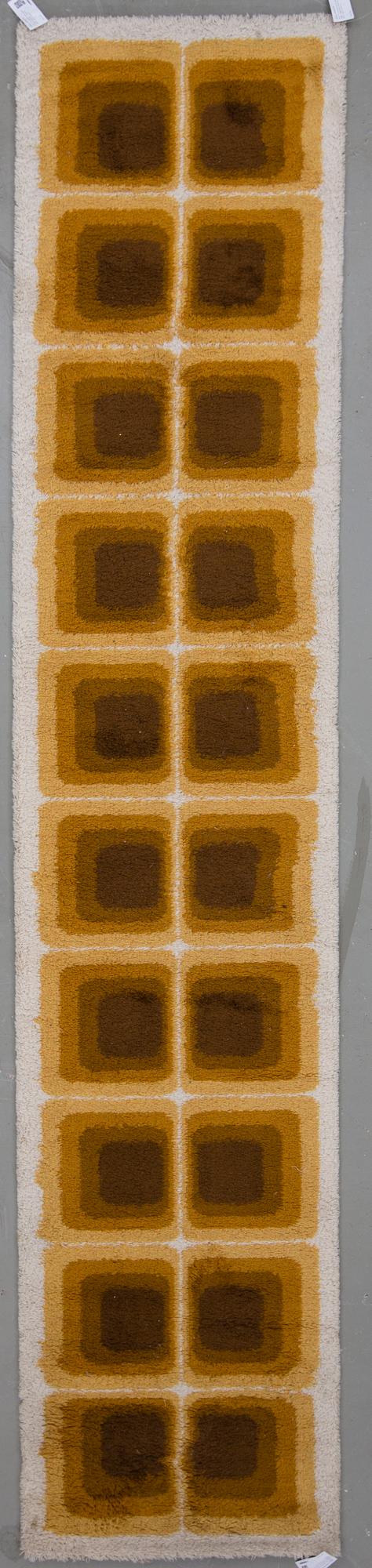 MATTA, maskinvävd, galleri. Höjer, Danmark, omkring 1970. Ca 333x69 cm.