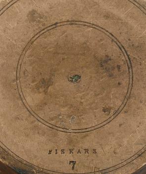 MORTLAR, 2 st, mässing, en stämplad Fiskars, 1800-talets andra hälft.