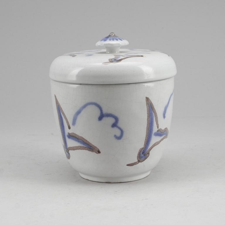 MUGG samt SKÅL MED LOCK, fajans, 2 delar, Wilhelm Kåge, uniksignerade.