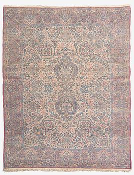 Matta, orientalisk, ca 370 x 295 cm.