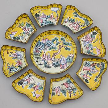 A nine piece enamel on coppar  cabaret in a wooden box, Qing dynasty.