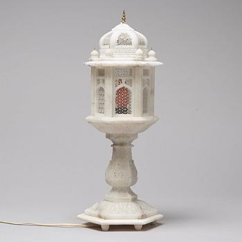 Bordslampa, alabaster, Agra, Indien.