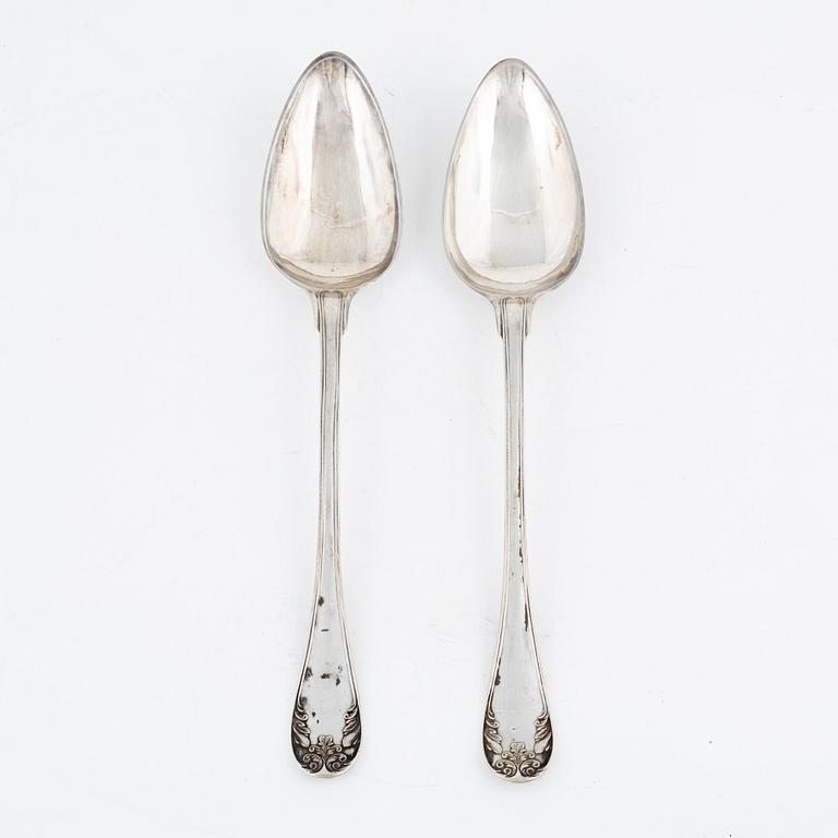 Adol fZethelius, a pair of silver spoons, Stockholm, 1810.