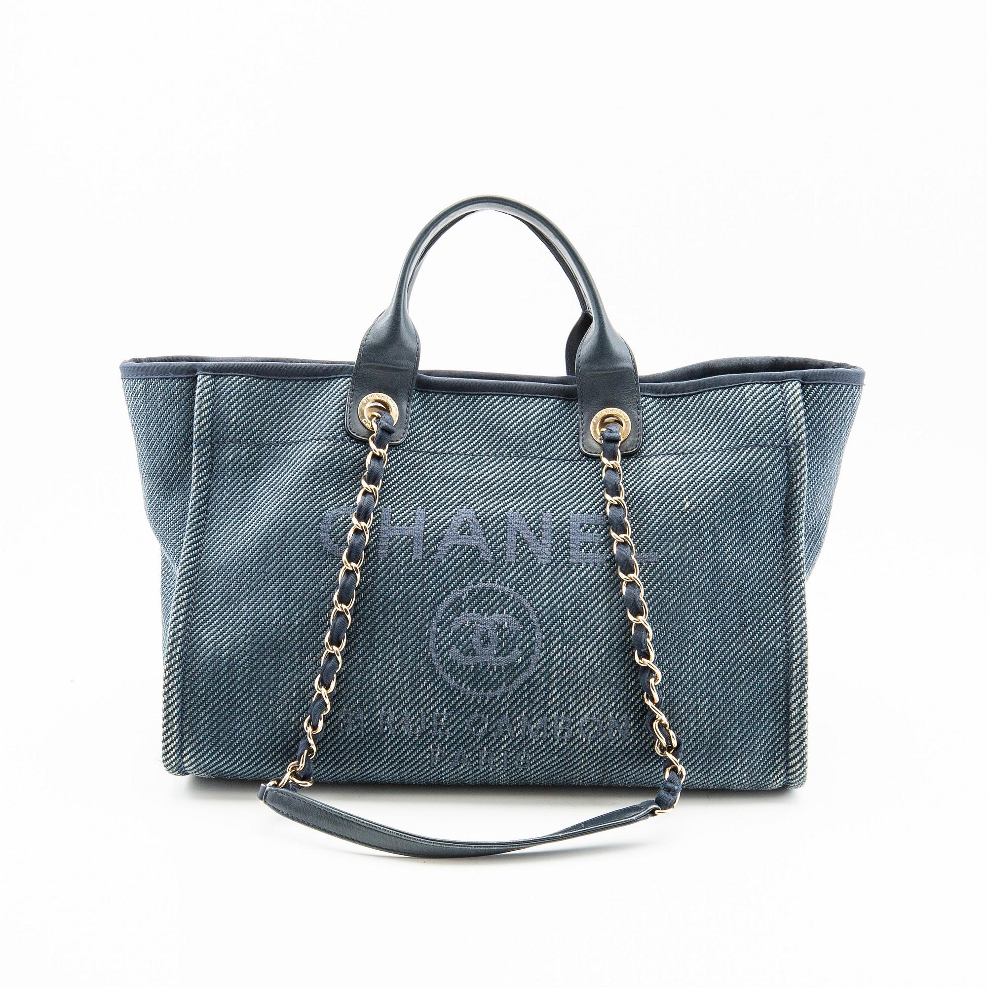 Chanel, väska, "Deauville", 2020.