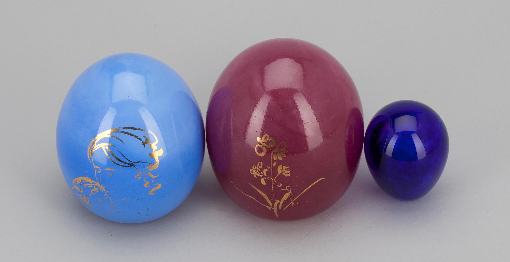 GLASÄGG, 2+1 st, signerade Edna Hibel/Nuutajärvi Notsjö, Harri Jokinen, Iittala. 1900-talets slut.