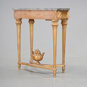 KONSOLBORD, gustaviansk stil. 1900-talets andra kvartal.