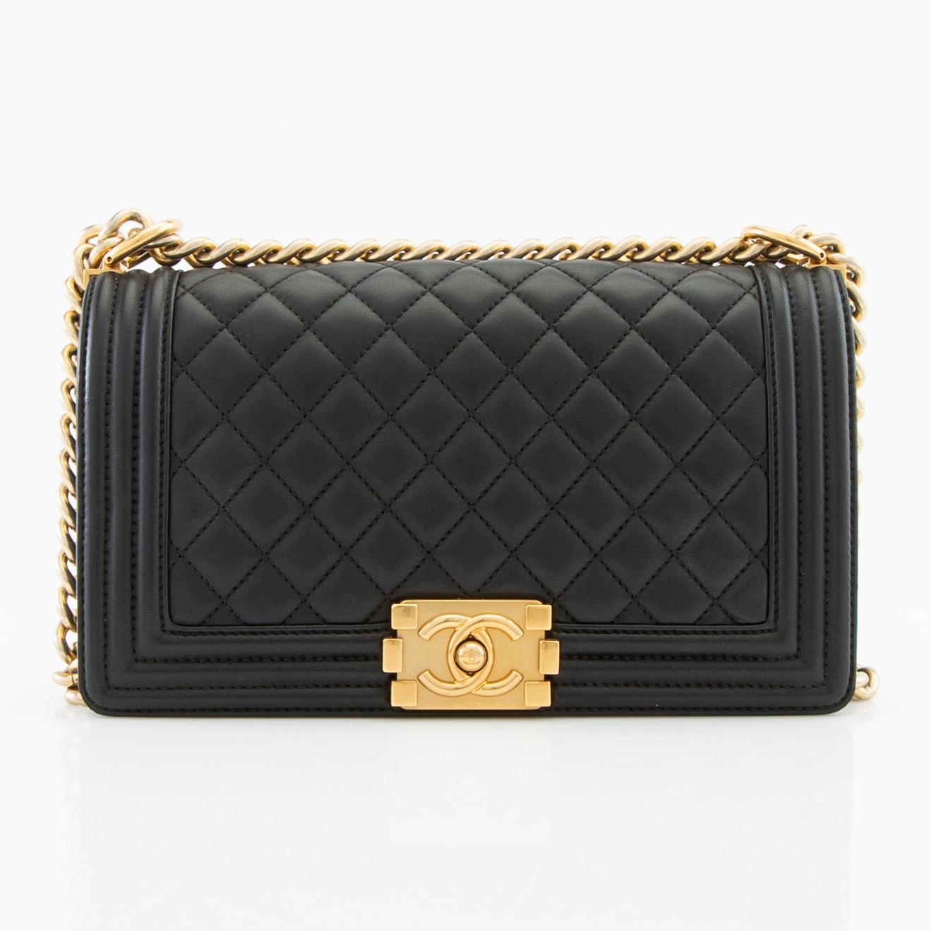 Chanel,.