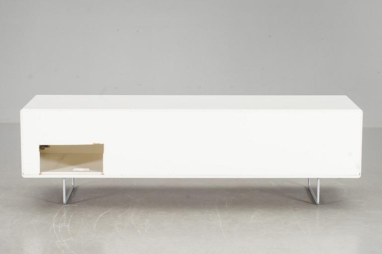 SIDEBOARD,  'Slapshot', Jonas Lindvall.