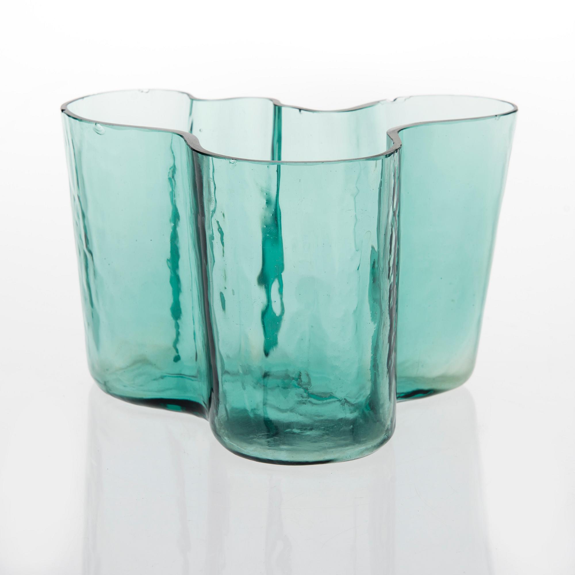 ALVAR AALTO, VAS. Savoy. Karhula, 1930-tal.