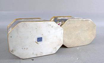 TEDOSOR, 2 st, troligen Kina 1800-tal.