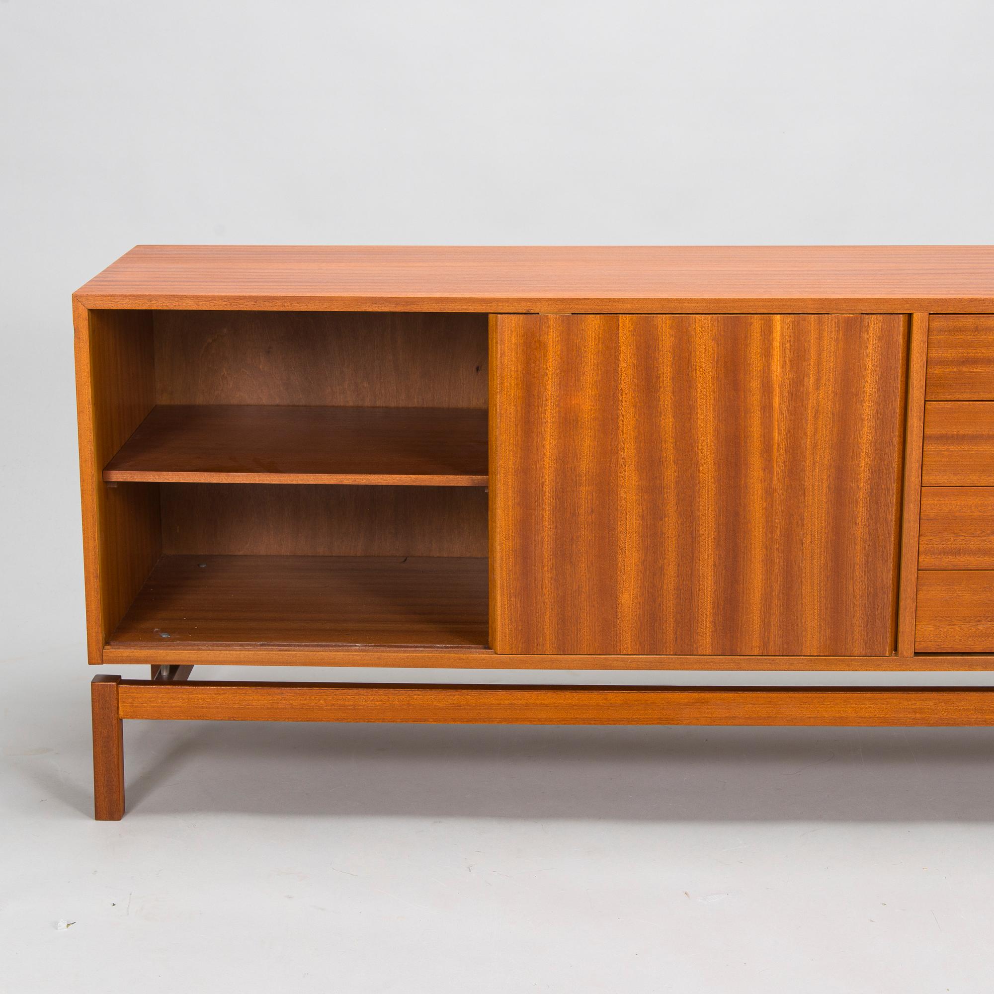 Oiva Parviainen, A mid 20th century sideboard for Lahden Puunjalostus Ltd.