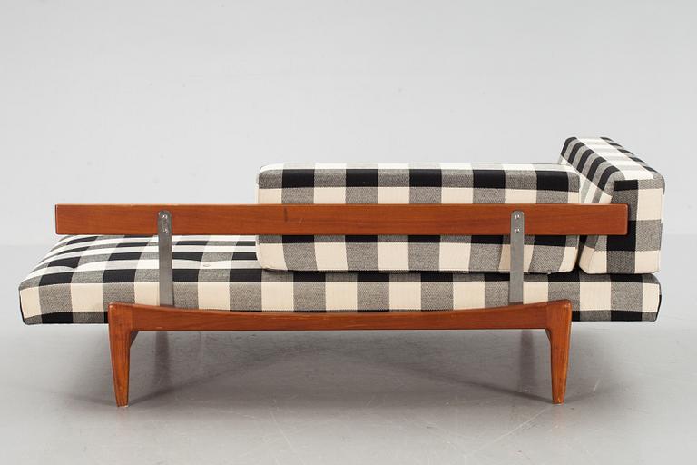 DAGBÄDD, Ib Kofod-Larsen, OPE, Jönköping, 1950/60-tal.
