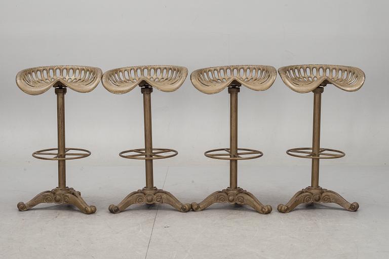 BARSTOLAR, 4 st. Gjutjärn. USA.